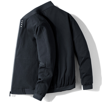 Korea stiililine jakk, püsti kaelus, ees tõmblukk, pikad varrukad, ühevärviline