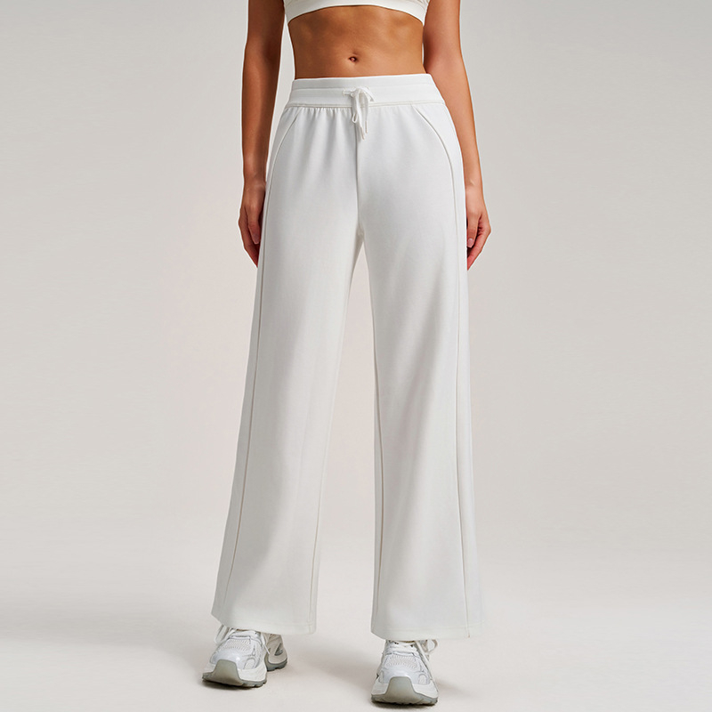 Kelnės su aukštu juosmeniu, tiesus laisvas kirpimas, rayon oro sluoksnio audinys; poliesteris 81%, viskozė 15%, spandansas 4% (Hyosung)