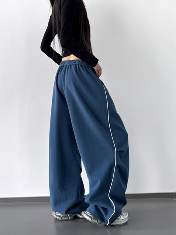 Naiste igapäevased püksid - vaba lõige, kõrge vöökoht, sirge lõige - sügis 2025