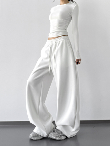 Naiste kõrge talje, sirged vabaaja püksid – sügis 2025