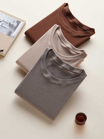 Nėščiųjų topas su apvaliu kaklu, ilgomis rankovėmis, viskozės pluoštas 90–95%, ruduo 2024