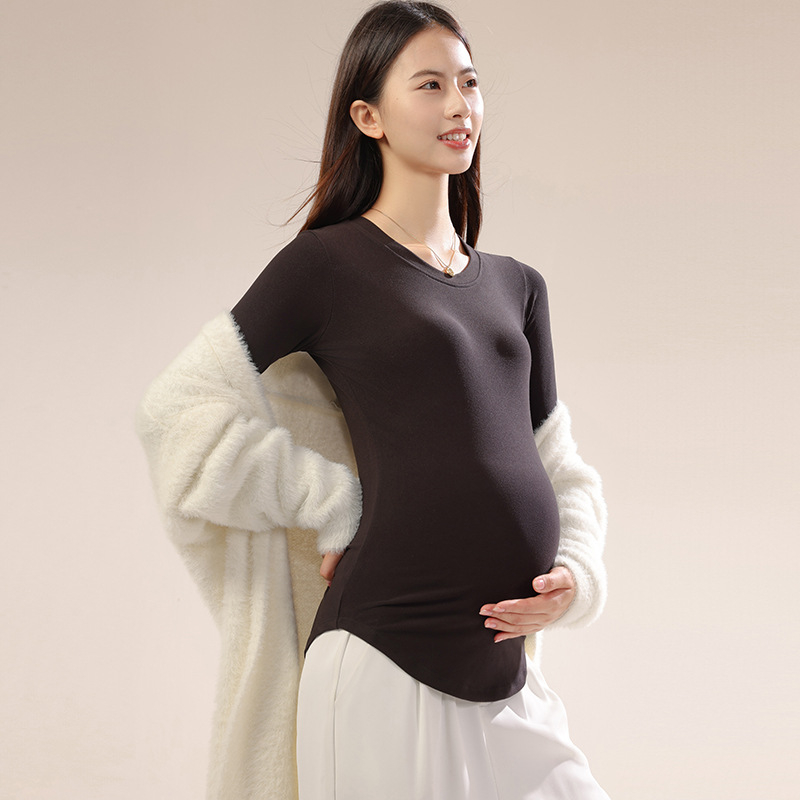 Nėščiųjų topas su apvaliu kaklu, ilgomis rankovėmis, viskozės pluoštas 90–95%, ruduo 2024