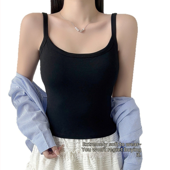 Viskozės camisole su krūtinės pagalvėle ir vilnos vidumi, stačiakampis kaklo iškirptė, siauras kirpimas