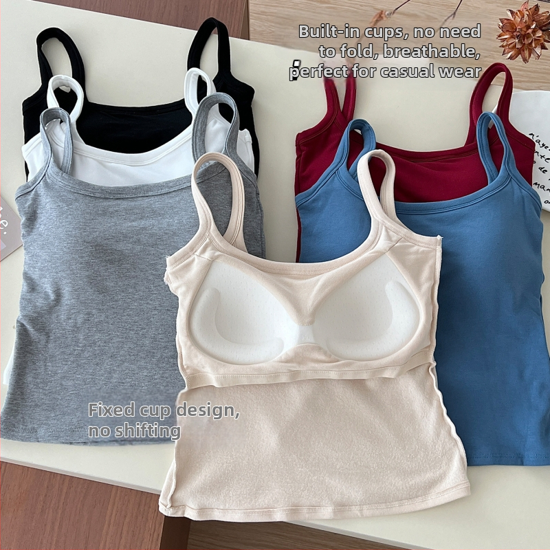 Viskozės camisole su krūtinės pagalvėle ir vilnos vidumi, stačiakampis kaklo iškirptė, siauras kirpimas