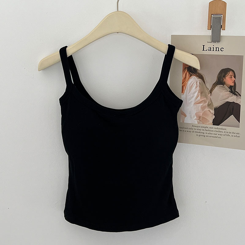 Viskozės camisole su krūtinės pagalvėle ir vilnos vidumi, stačiakampis kaklo iškirptė, siauras kirpimas