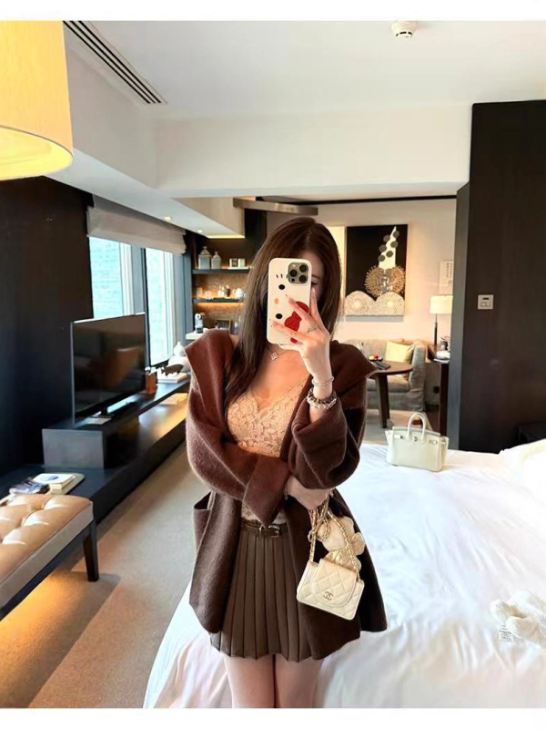 Prancūziško stiliaus nėrinių kamšolis su žuvies kaulo dizainu, moterims vidinis pagrindinis sluoksnis su krūties pagalvė ir vilnonis viršus (Stilius: pečių dirželiai; Versija: tiesus tipas; Audinys: nėriniai; Pagrindinis materialas: nailonas; Elastingumas: