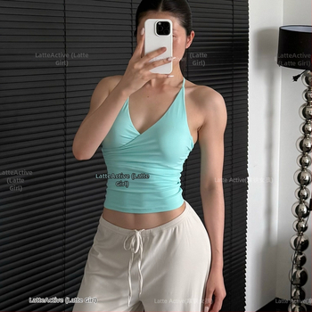 Moteriškas halter top sportui – su krūties pagalvėlėmis, poliesteris, prakaito sugėrimas, įprastas ilgis, vasara 2025 (Poliesteris • Prakaito sugėrimas • Įprastas ilgis • Su krūties pagalvėlėmis)