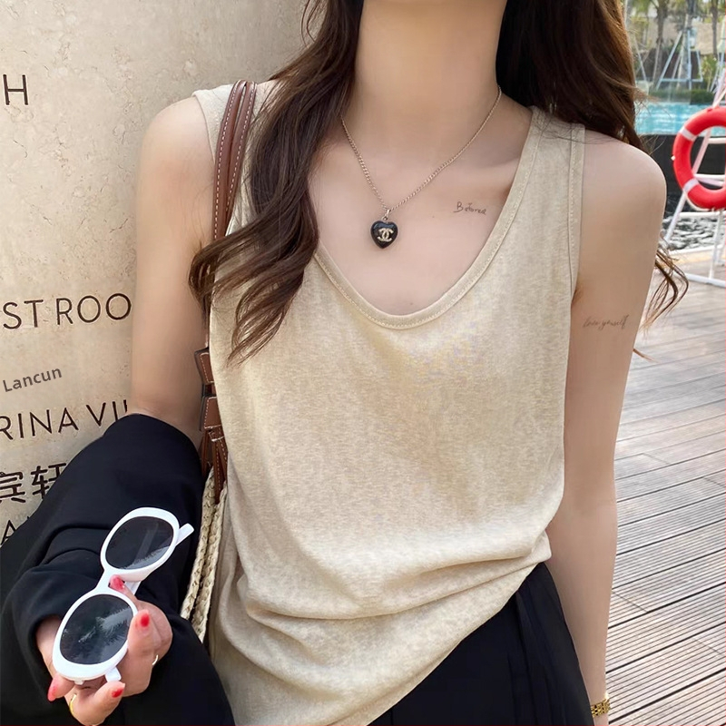 Laisvo kirpimo be rankovių kamizolas su dvigubomis petnešėlėmis, viskozės–rayono mišinys, viskozės kiekis 50–70%, mikroelastiškumas, ilgis 50–65 cm