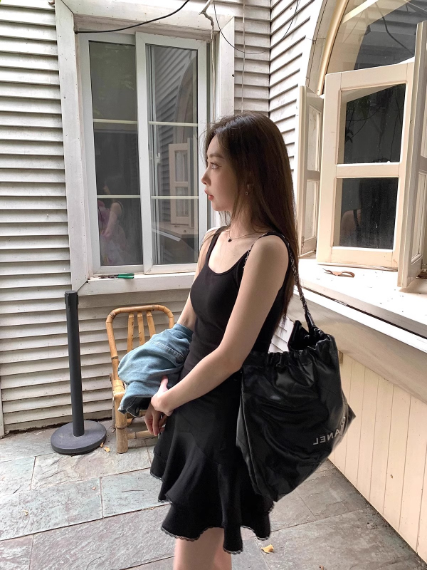 Top su krūties pagalvėlėmis, liesa kirpimo, medvilnės-viskozės mišinys, trumpas ilgis, hip-hop gatvės stilius