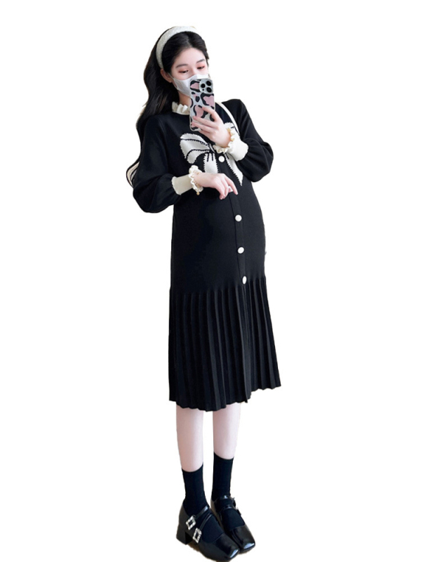 Plisuota midi suknelė su stoviu kaklu, ilgos rankovės, medvilnės-elastano mišinys (70–80% medvilnė, <30% elastanas), mazgų raštas