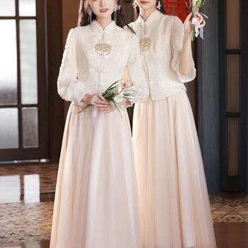 Pamergių suknelė, azijietiško stiliaus įkvėpta, poliesterio audinys (95%+), aukštas liemuo, ilgos rankovės