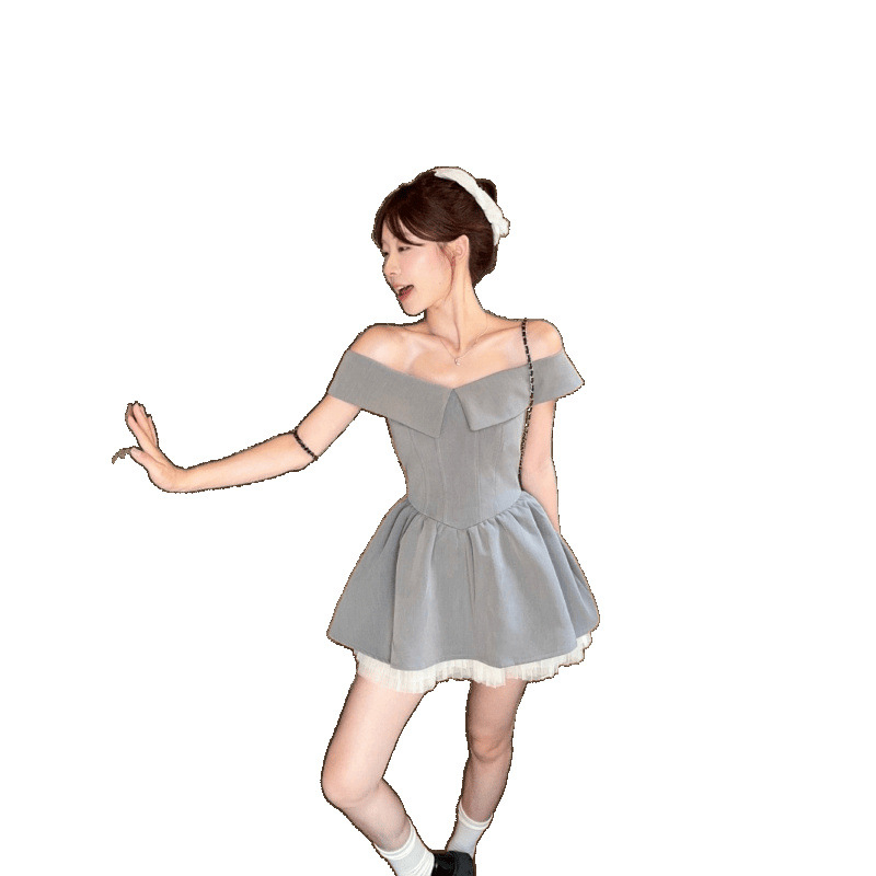 Naistele mõeldud ühe õla kleit, kõrge talje, polüester koos võrgupaneelidega, lühikesed varrukad, printsessi stiil.