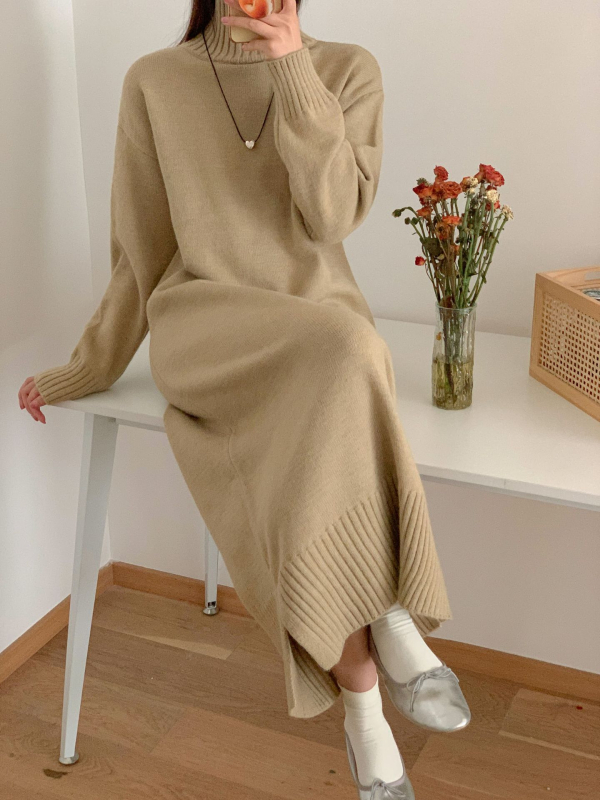 Haljina s visokim ovratnikom od pletenog pulovera i duga suknja, labav struk, dugi rukavi, poliester-elastan pleteni materijal, jesen 2024