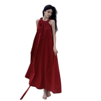 Halter-kaelusega kleit, ilma varrukateta, kõrge vöökoht, keskmise pikkusega, X-stiilis seelik