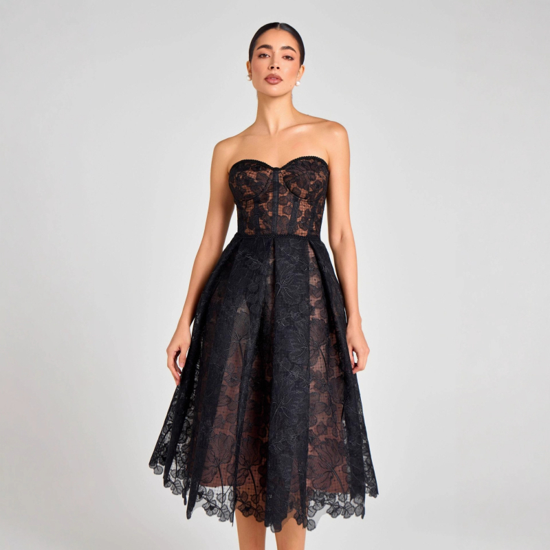 Tikandiga kootud kleit, käevarrukateta, ühetone, A-kõverline midi pikkus, talje keskmisel kõrgusel