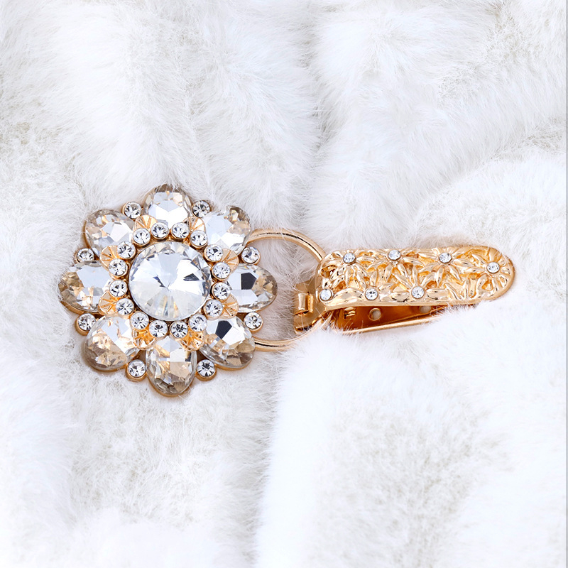 Hengmeihe διακοσμητική αγκράφα για παλτά — κράμα ψευδαργύρου με τεχνητούς κρυστάλλους, κλασικό εθνικό στυλ, μινιμαλιστικός σχεδιασμός