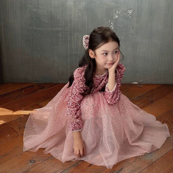 Mergaitės princesės suknelė – korėjietiško stiliaus, ilgomis rankovėmis, medvilnės audinys (65%), taškuotas raštas, amžius 3–8 metai