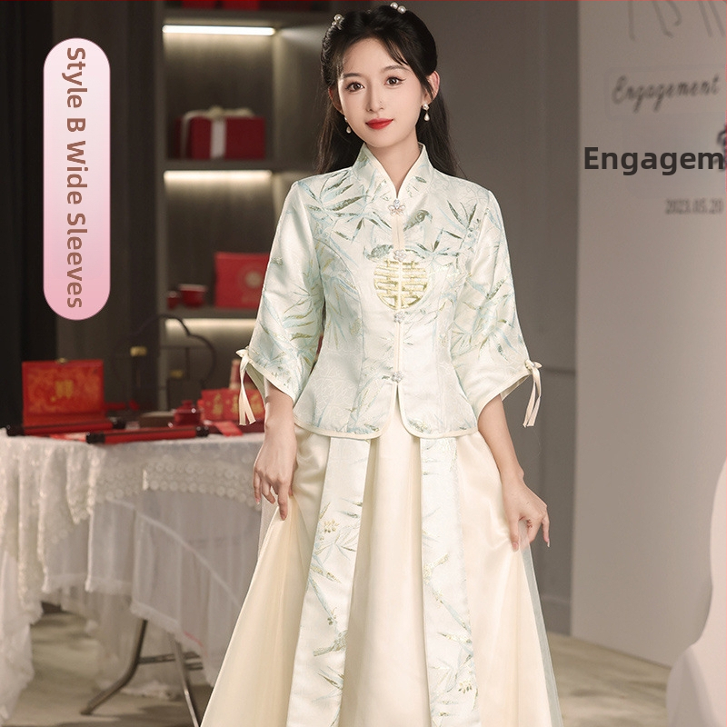 Pamergės suknelė, ilgomis rankovėmis, ilga suknelė, tinklinis audinys, stovinti apykaklė