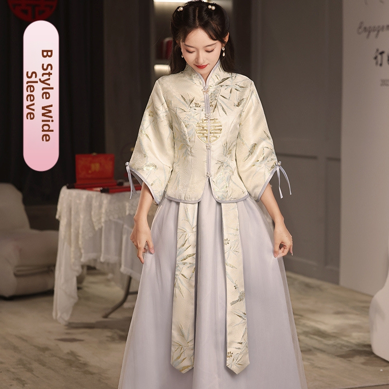 Pamergės suknelė, ilgomis rankovėmis, ilga suknelė, tinklinis audinys, stovinti apykaklė