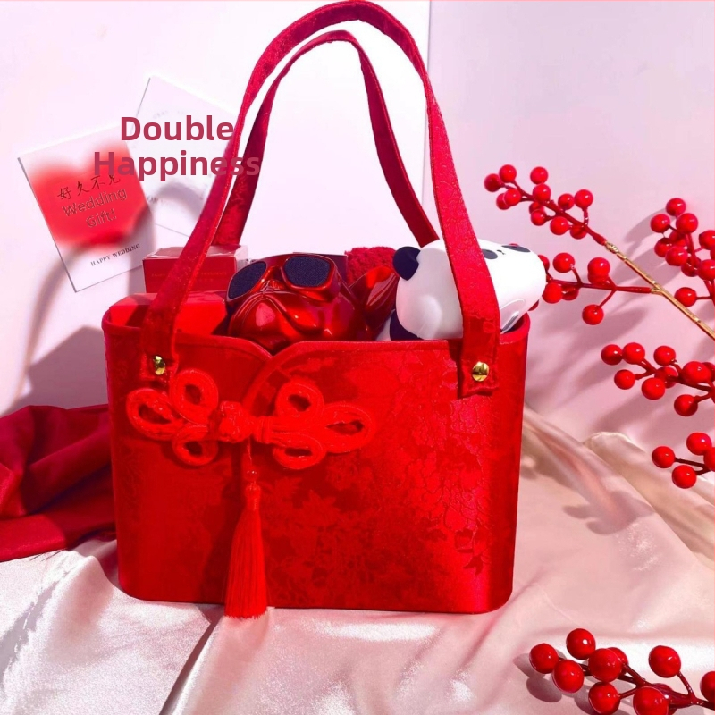 Dāvanu kastīte līgavu palīgiem ķīniešu stilā ar ziedu groza motīvu, apaļas formas, no papīra, kāzām