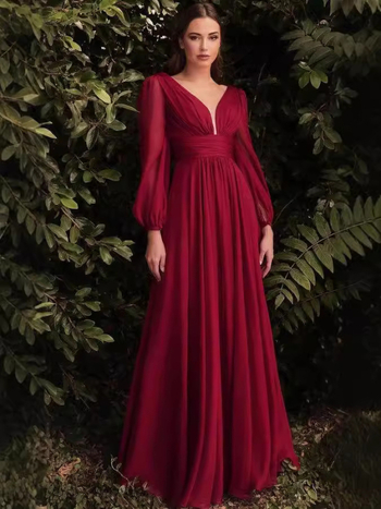 Šifono vakarinė suknelė, gilus V iškirptė, ilgos rankovės, ilgas sijonas, juosmuo vidutinio pločio, ruduo 2024