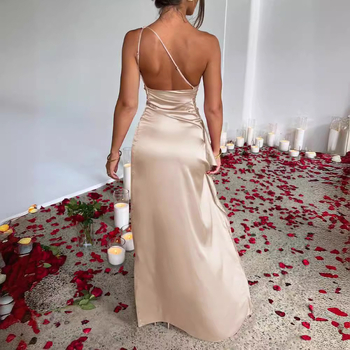 Рокля - без ръкави, яка тип тръба, тесен силует, дълга пола, дизайн с колаж