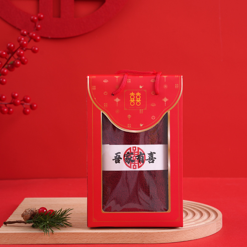 Сватбена кърпа в подаръчна кутия, корал велур, персонализирана с лого, отпечатано лого, тегло 70 g