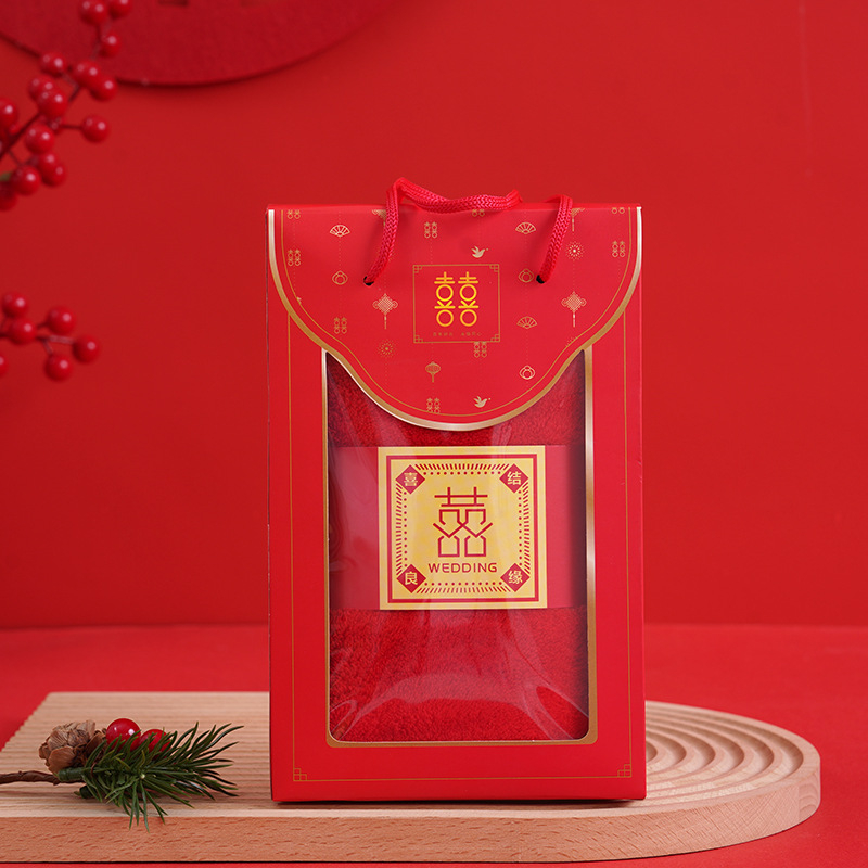 Сватбена кърпа в подаръчна кутия, корал велур, персонализирана с лого, отпечатано лого, тегло 70 g