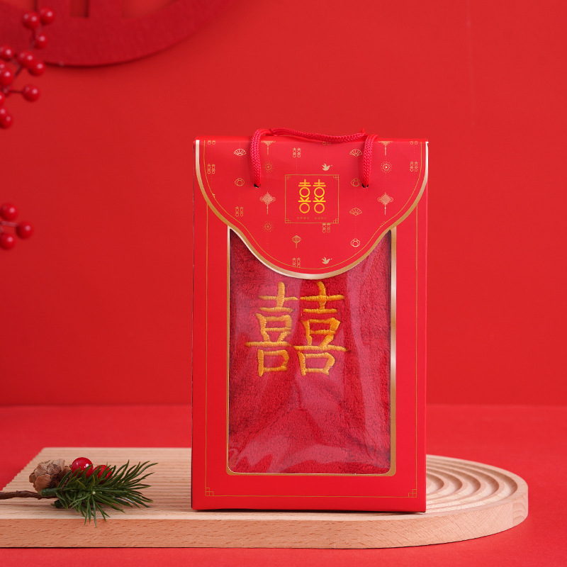 Сватбена кърпа в подаръчна кутия, корал велур, персонализирана с лого, отпечатано лого, тегло 70 g