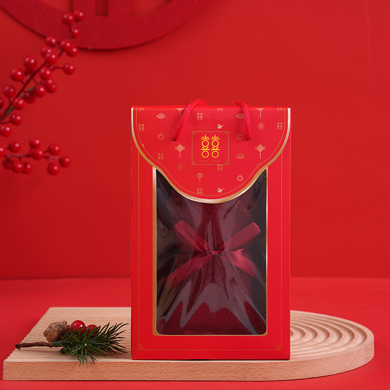 Сватбена кърпа в подаръчна кутия, корал велур, персонализирана с лого, отпечатано лого, тегло 70 g