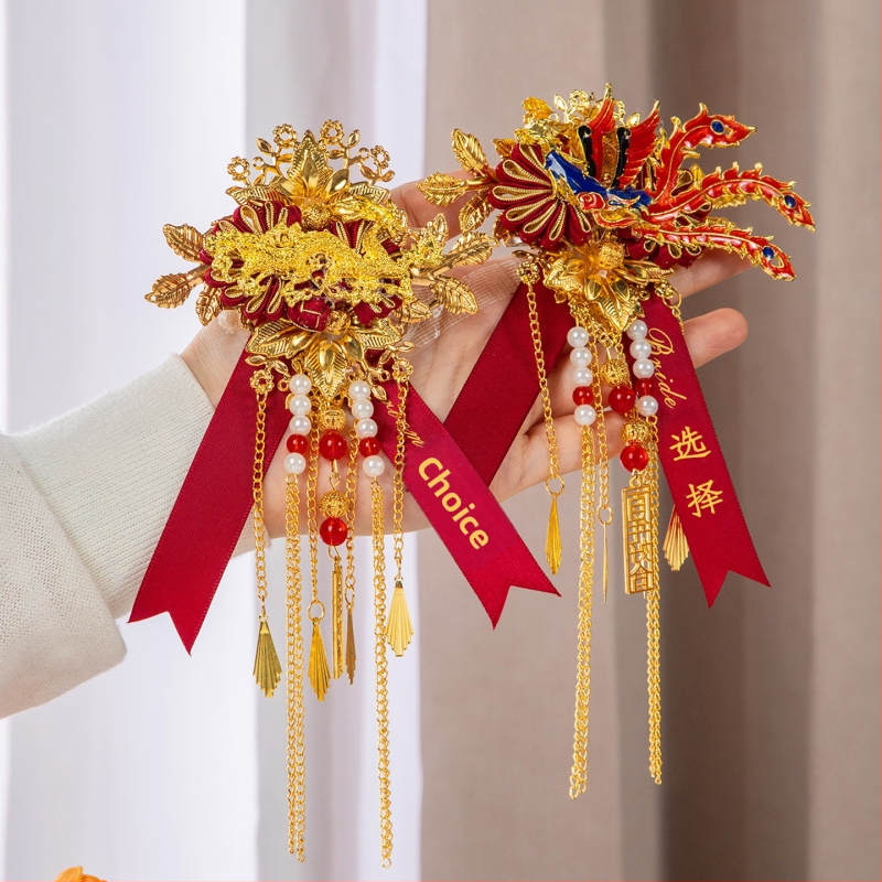 Kāzu korsāge ar pūķi un feniksu, ķīniešu stilā, materiāls: lente, mašīnveidā ražots, paredzēts kāzām, pilns ģimenes komplekts