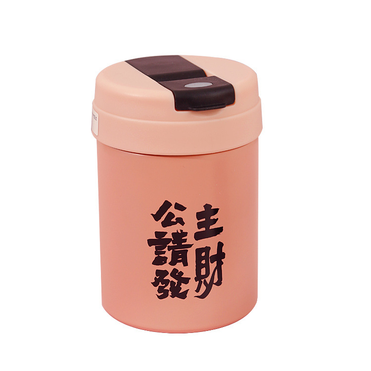 Jaunosios palydovė termosas puodelis – vidinis 304 nerūdijantis plienas, išorinis 201 nerūdijantis plienas, izoliacija 0–6 valandos