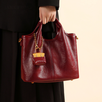 Miesto minimalistinis PU odos krepšys, užtrauktukas, poliesterio vidus, vienos peties dirželis, ruduo 2025