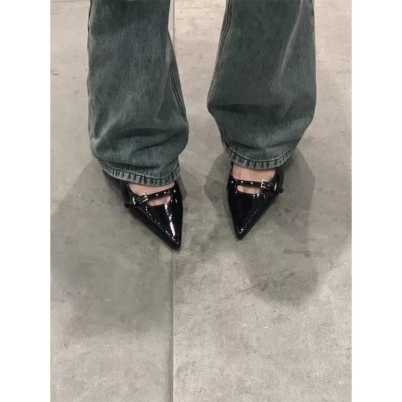 Moteriški sandalai su smailiu pirštu ir 6–8 cm kulnu, PU viršus, PU vidpadis, sagen užsegimas, gumos pada