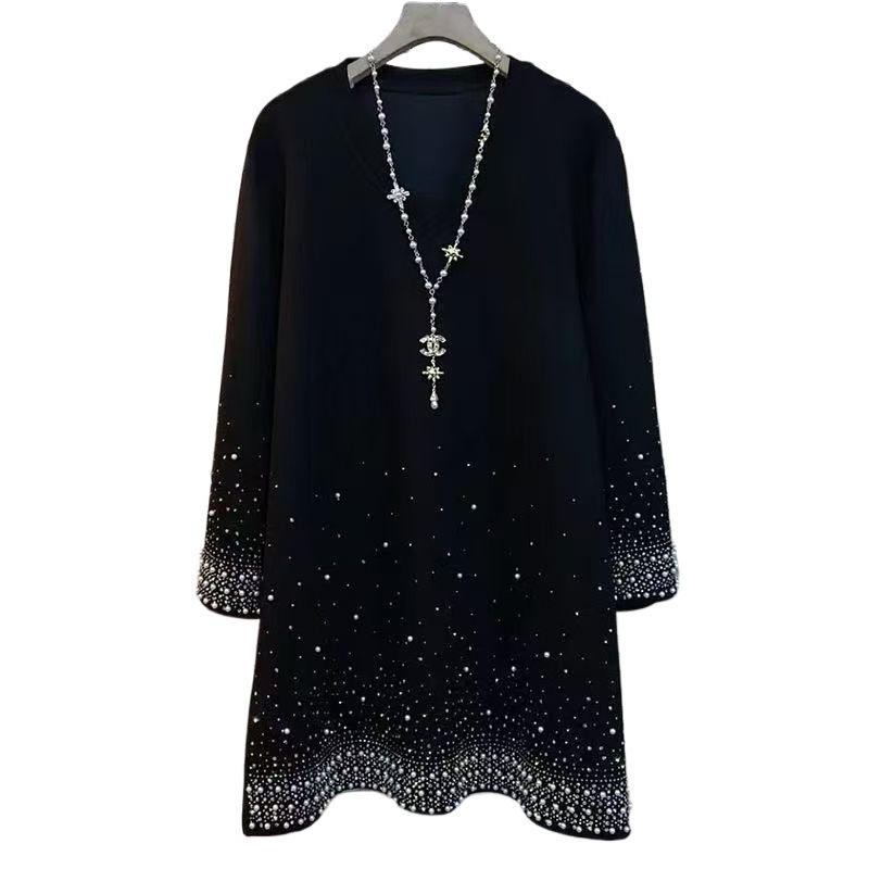 Rochie midi A-line din bumbac, decolteu în V, mâneci lungi, decor cu cristale