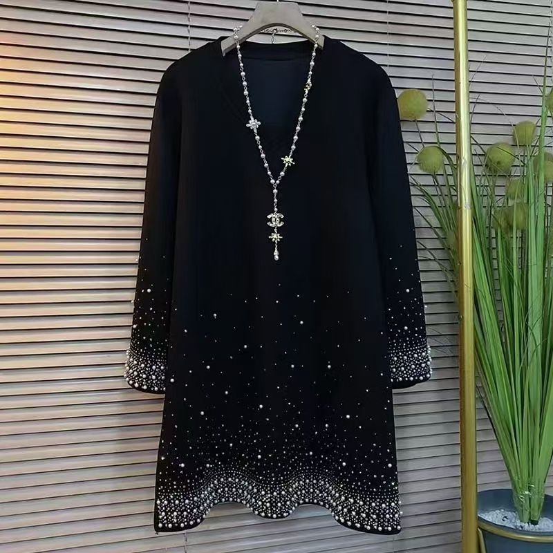 Rochie midi A-line din bumbac, decolteu în V, mâneci lungi, decor cu cristale