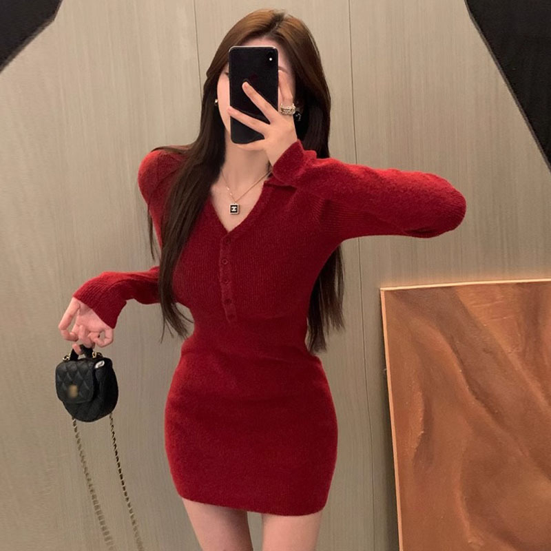 Rochie tricotată pentru femei, cu mâneci lungi și decolteu în V, croială slim bodycon pe șolduri, iarna 2025