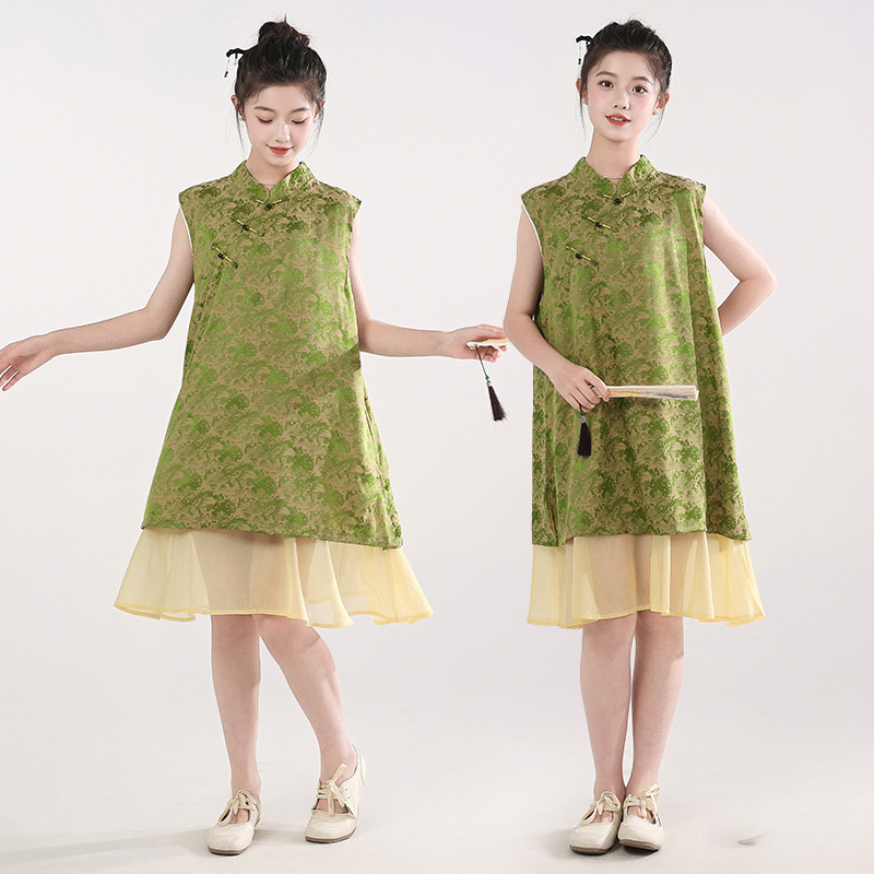 Vaikų suknelė kinų stiliaus, be rankovių, su petnešėlėmis, poliesteris, skirta vaikams nuo 8 metų (aukštesniems nei 140 cm), vasara 2025.