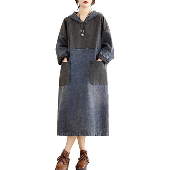 Рокля с качулка и дълги ръкави, полиестер, прав силует, градски елегантен стил