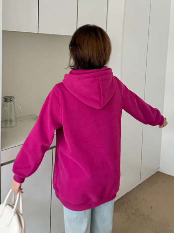 Kapučių termo džemperis su fliso pamušalu, storas, vidutinio ilgio 65–80 cm, medvilnės-poliesterio mišinio (50–70% medvilnė; 30–50% poliesteris) – suaugusios moterys, žiema 2025