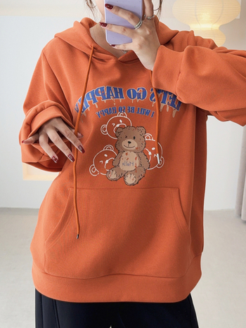 Love moterų džemperis su gobtuvu, anime atspaudas, laisvas kirpimas, vidutinio ilgio, megztas audinys medvilnė-poliesteris, ruduo 2025