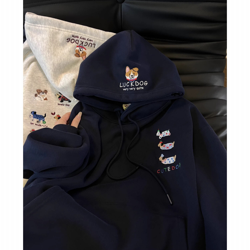 Ženska dukserica s kapuljom i vezom, slobodan kroj, srednja duljina, pamuk-poliester smjesa, debeli flis