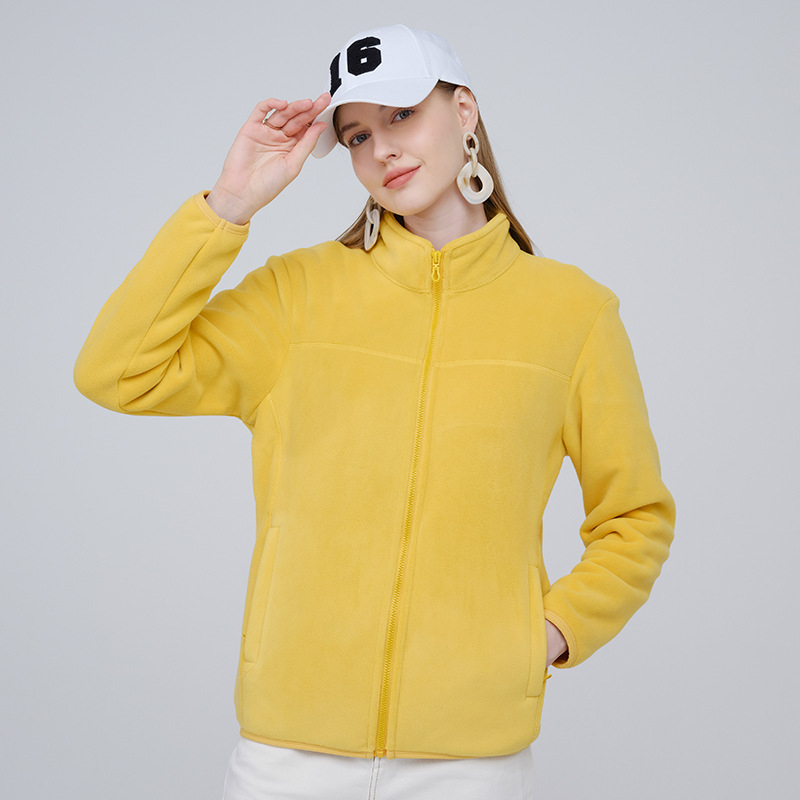 Fliso striukė unisex, su stovinčiu kaklu, išorė iš koralo fliso, vidinė polar fliso apdaila, palaiko šilumą