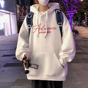 Vyrinė kapučas su gobtuvu iš medvilnės-poliesterio mišinio, fleece viduje, laisvas kirpimas, apvalus kaklas, kišenės su patch užtrauktukais