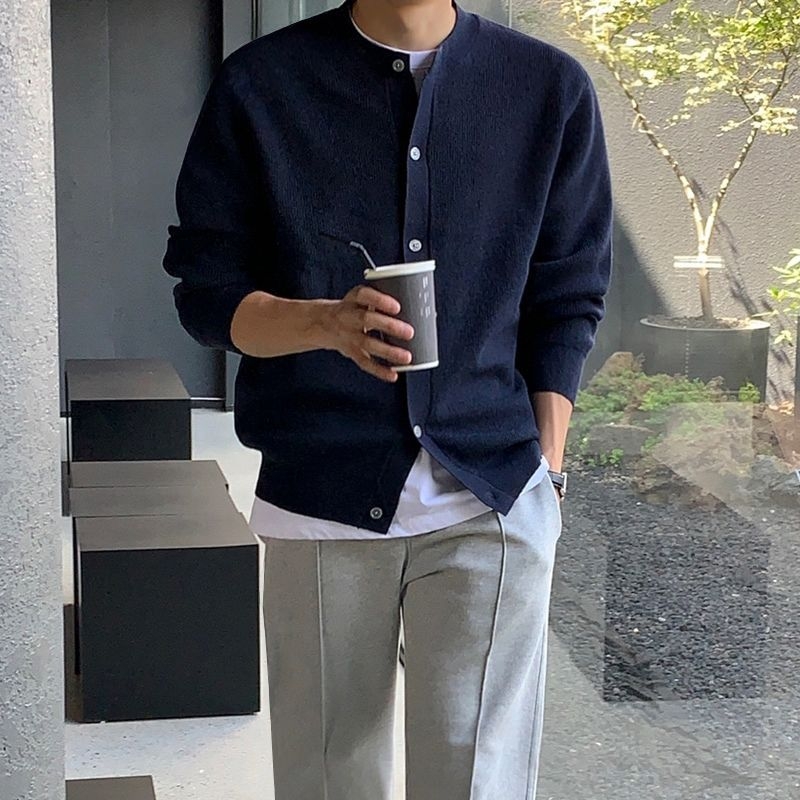 Cardigan tricotat pentru bărbați, stil coreean, croială lejeră, guler rotund, mâneci lungi — viscose 50%, polyester 28%, nylon 22%