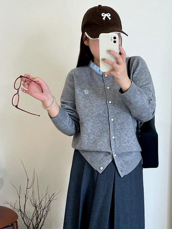 Плюс размер дамски кардиган с кух кръгло деколте и Andy velvet плат, полиестер 70–80% и вискоза 20–30%, Зима 2025