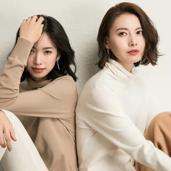 Pulover tricotat din lână, croială slim, mâneci lungi, culoare uni, compoziție: lână, viscoză și poliester