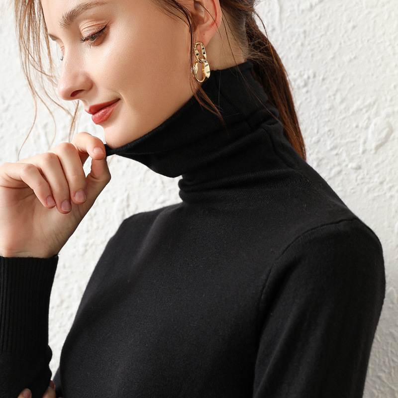 Pulover tricotat din lână, croială slim, mâneci lungi, culoare uni, compoziție: lână, viscoză și poliester