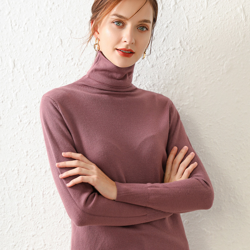 Pulover tricotat din lână, croială slim, mâneci lungi, culoare uni, compoziție: lână, viscoză și poliester