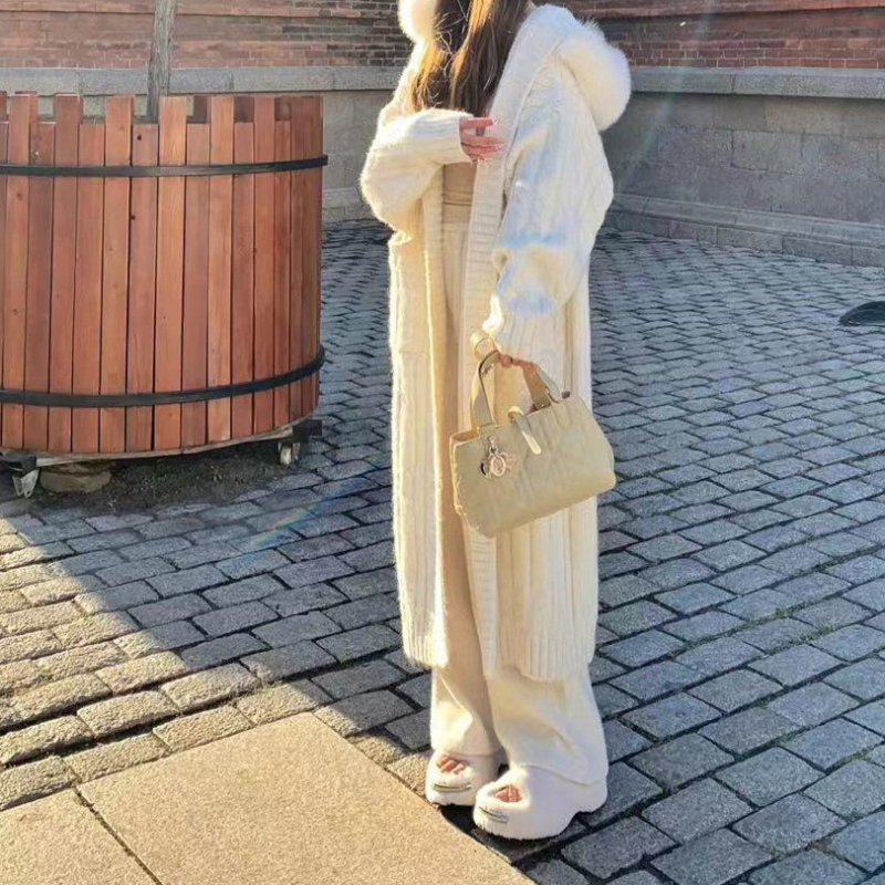 Cardigan lung cu glugă, tricot cable, guler din blană, croială lejeră, pentru toamnă-iarnă